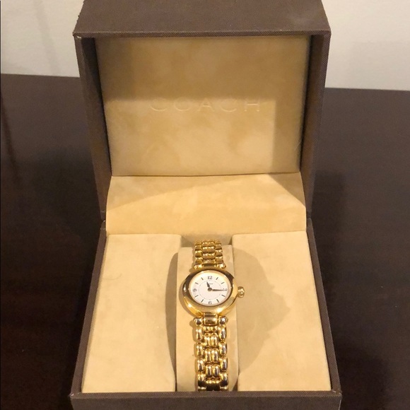 Antique Coach Watch - Picture 1 of 5